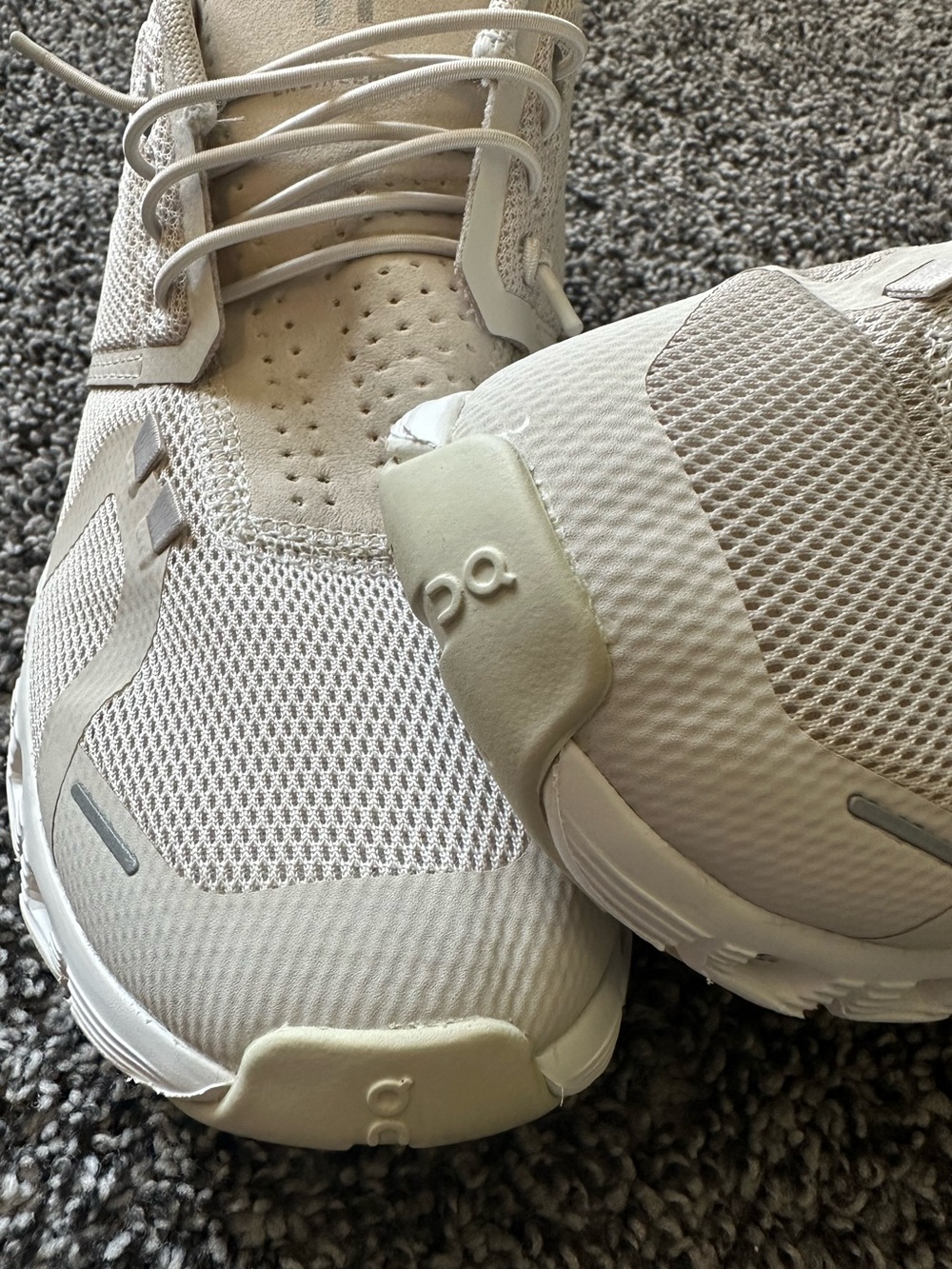 ON CLOUD 5 On Running Women's Running Walking Gym Shoes White Pearl Size 9 - Picture 7 of 12